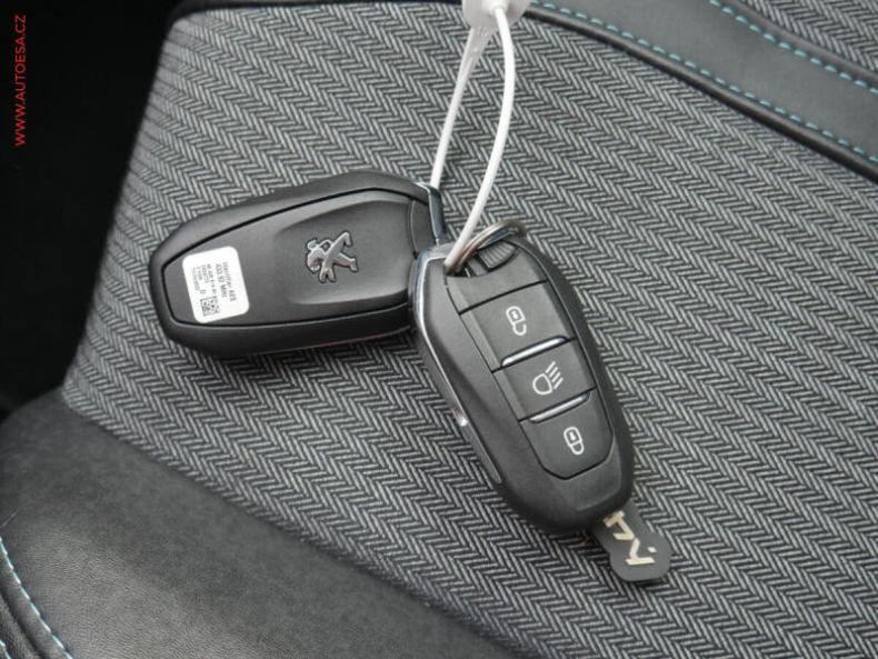 Peugeot 5008 - hlavní fotka