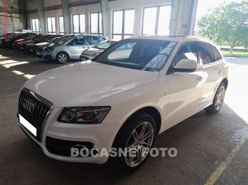 Audi Q5 - hlavní foto