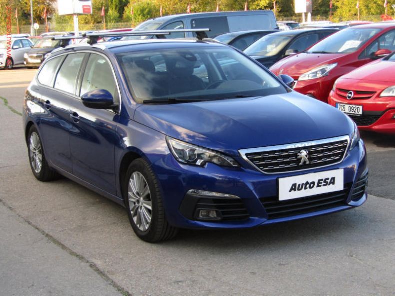 Peugeot 308 - hlavní foto
