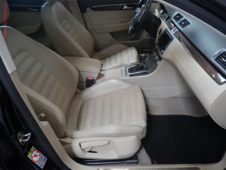 Volkswagen Passat - hlavní fotka