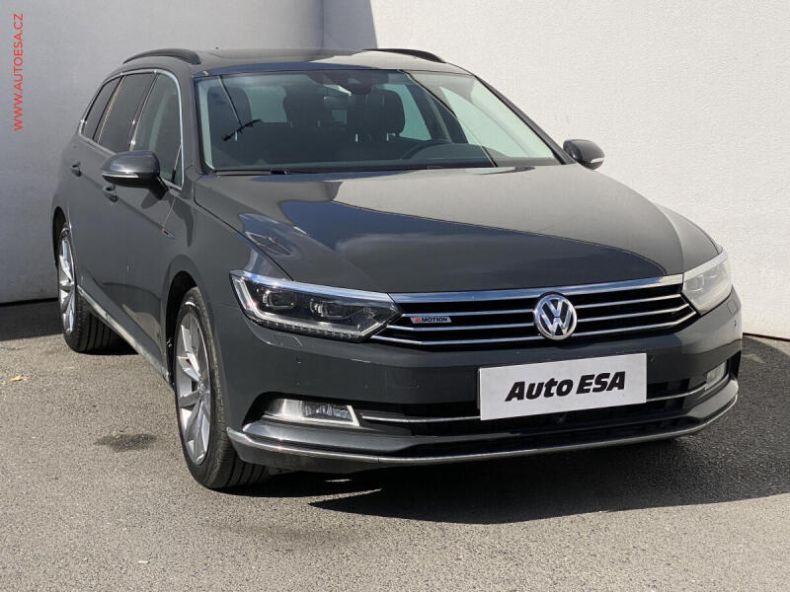 Volkswagen Passat - hlavní foto