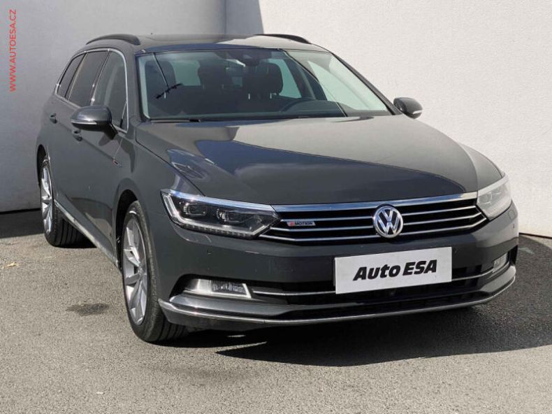 Volkswagen Passat - hlavní foto