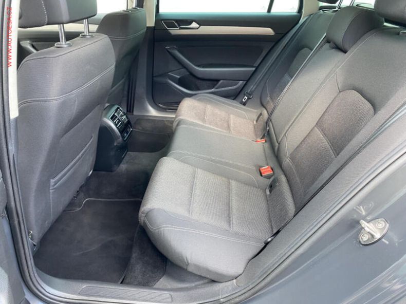 Volkswagen Passat - hlavní fotka