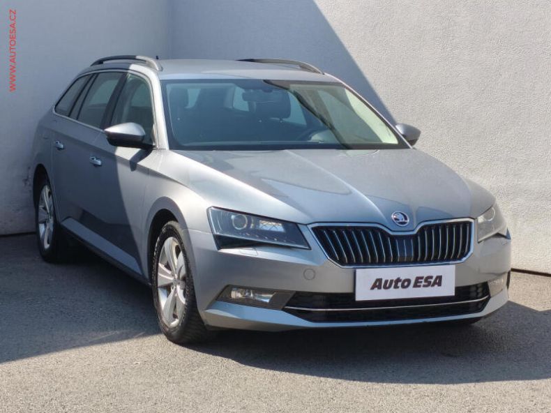 Škoda Superb - hlavní foto