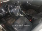 Volvo V40 - fotka číslo 2