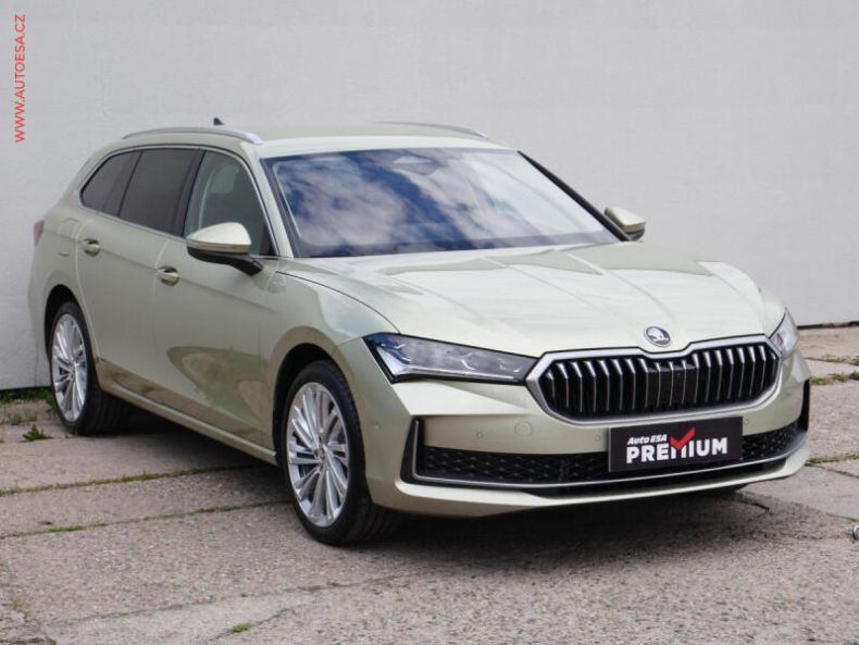 Škoda Superb - hlavní foto