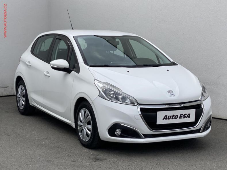 Peugeot 208 - hlavní foto