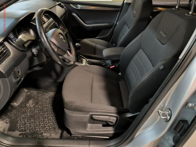 Škoda Octavia - hlavní fotka