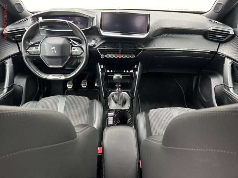 Peugeot 2008 - hlavní fotka