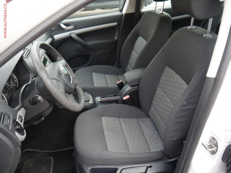 Škoda Octavia - hlavní fotka