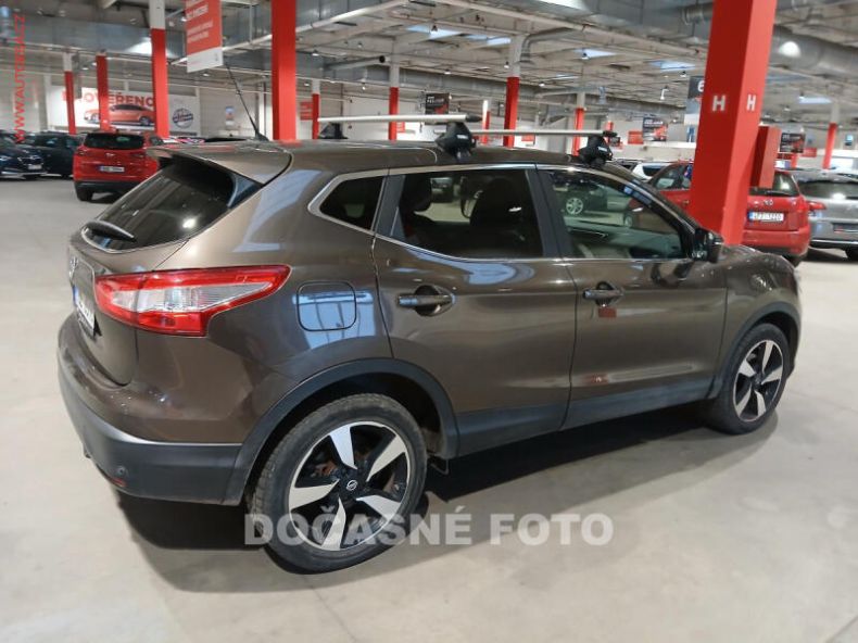 Nissan Qashqai - hlavní fotka inzerátu