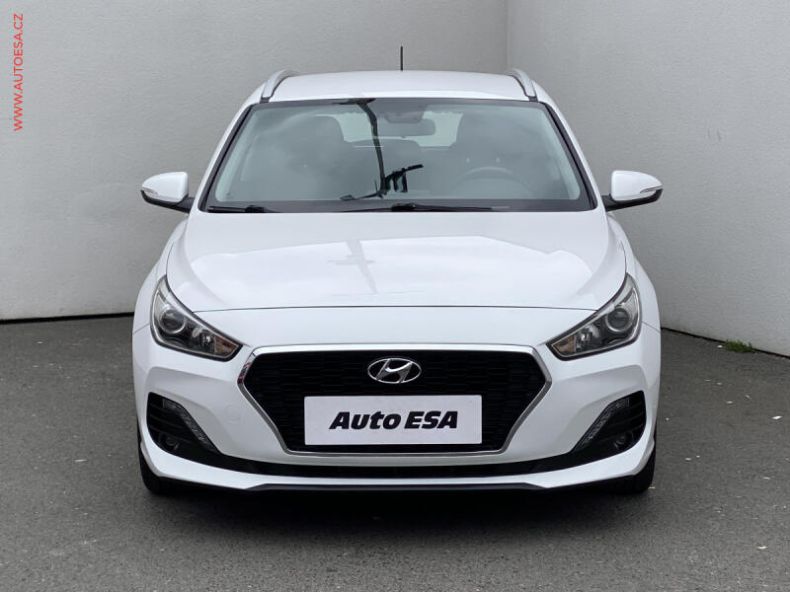 Hyundai i30 - hlavní fotka