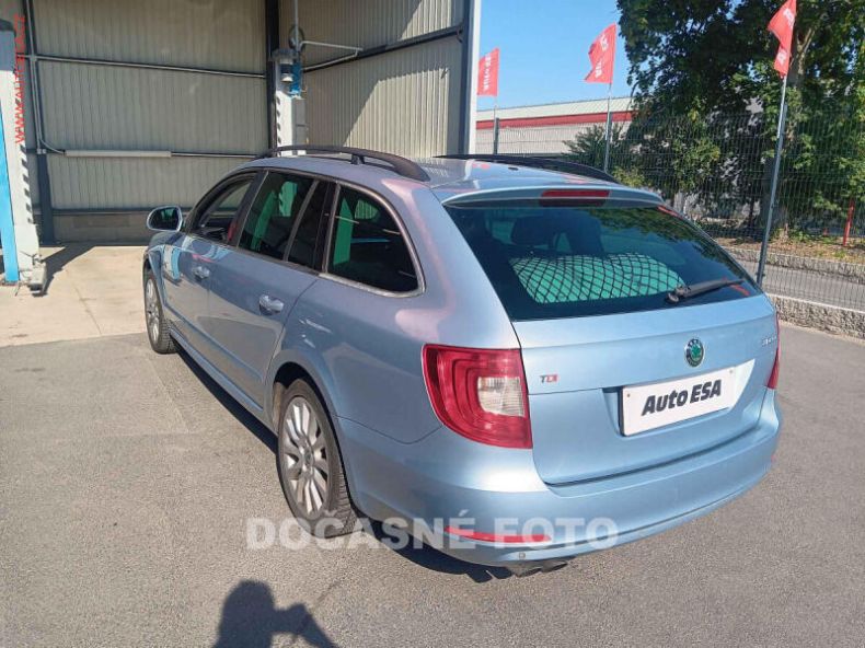 Škoda Superb - hlavní fotka