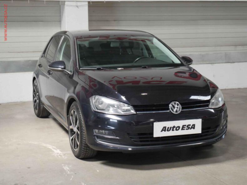 Volkswagen Golf - hlavní fotka inzerátu