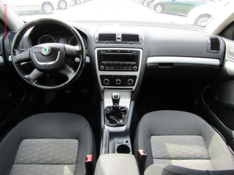 Škoda Octavia - hlavní fotka