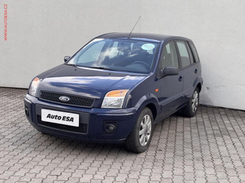 Ford Fusion - hlavní fotka