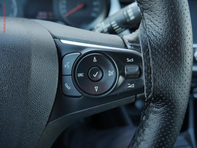 Opel Crossland X - hlavní fotka