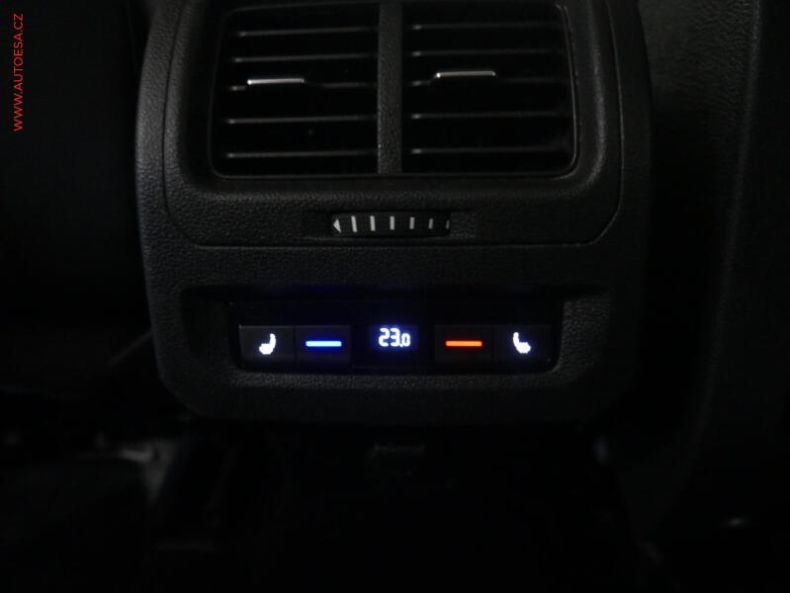 Volkswagen Touran - hlavní fotka