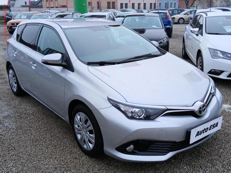 Toyota Auris - hlavní foto