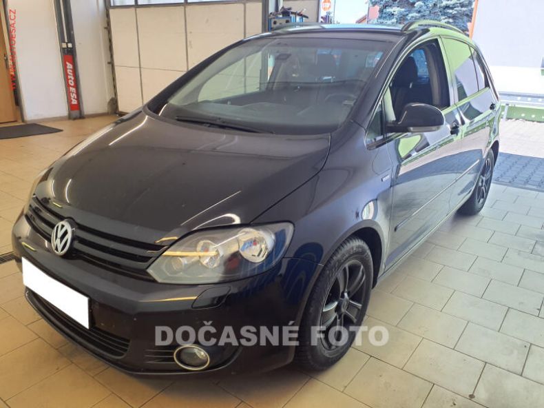 Volkswagen Golf - hlavní foto