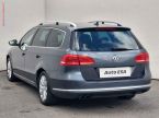 Volkswagen Passat - fotka číslo 5
