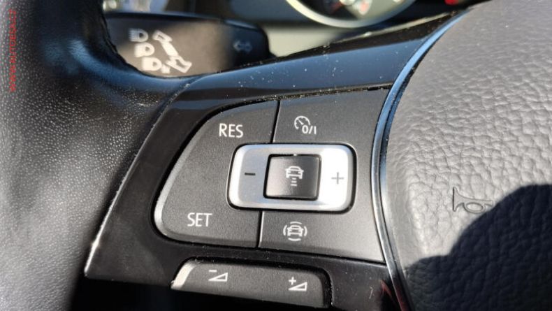 Volkswagen Golf - hlavní fotka