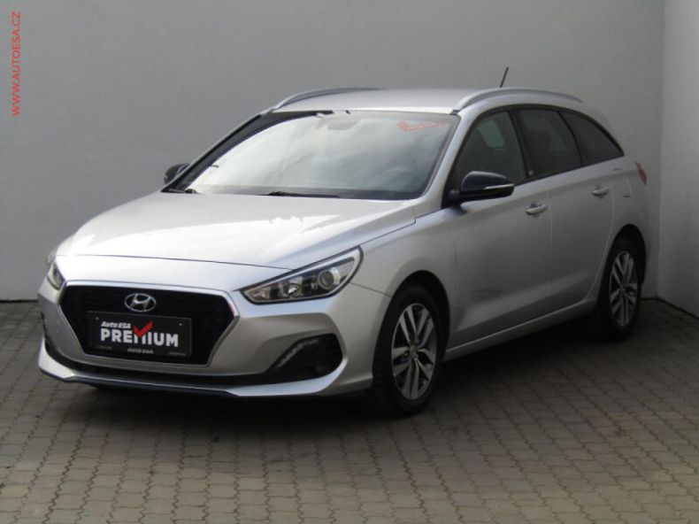 Hyundai i30 - hlavní fotka