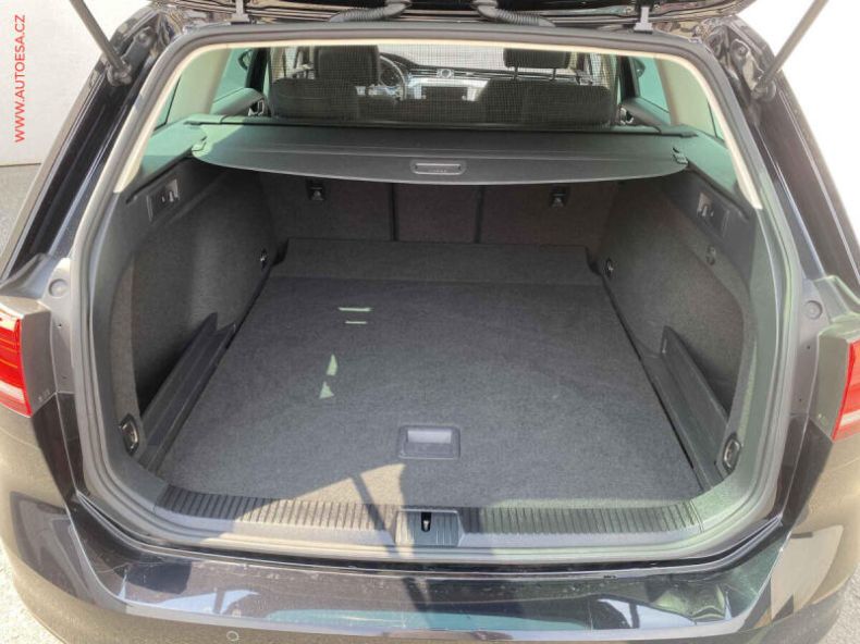 Volkswagen Passat - hlavní fotka