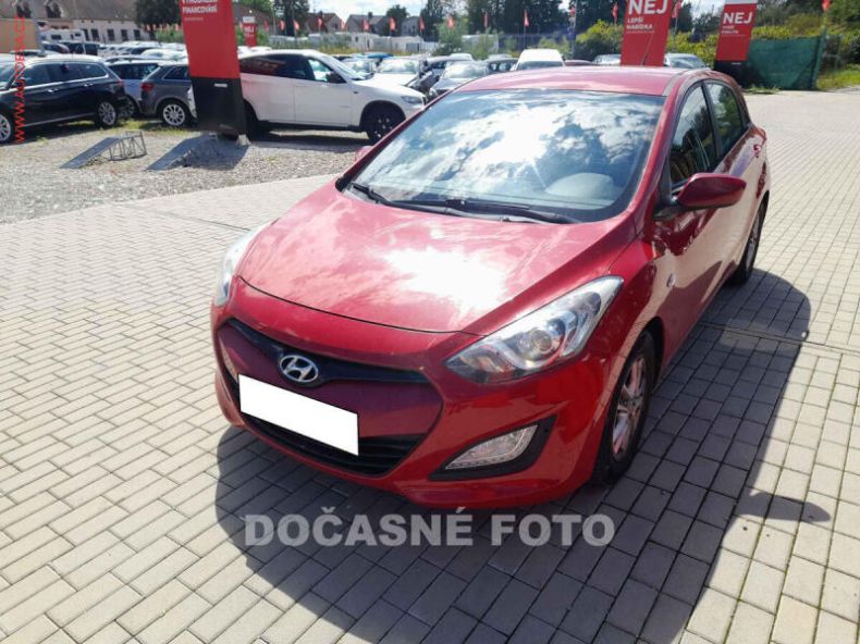 Hyundai i30 - hlavní foto