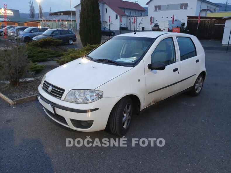 Fiat Punto - hlavní foto