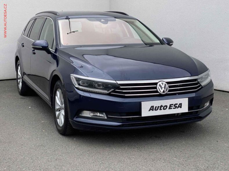 Volkswagen Passat - hlavní foto
