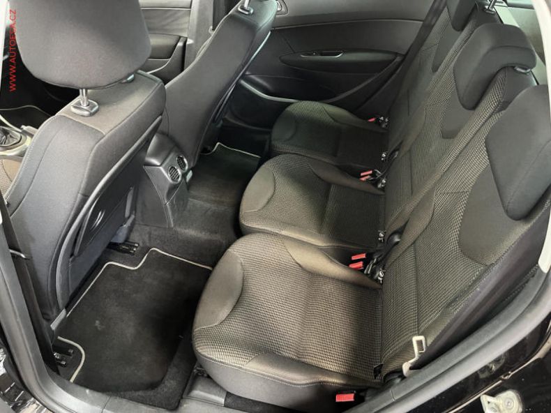 Peugeot 308 - hlavní fotka