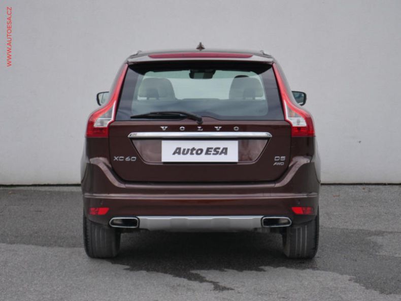 Volvo XC60 - hlavní fotka