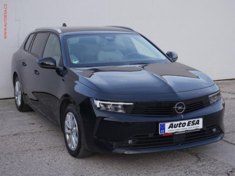 Opel Astra - hlavní foto