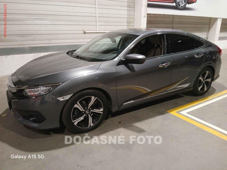 Honda Civic - hlavní foto