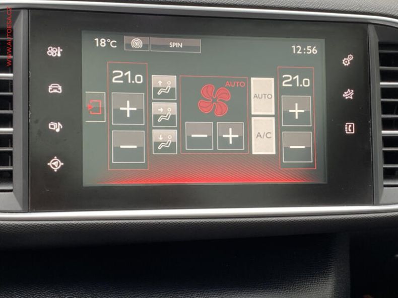 Peugeot 308 - hlavní fotka