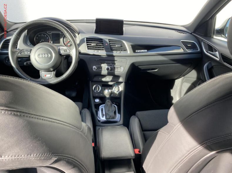 Audi Q3 - hlavní fotka