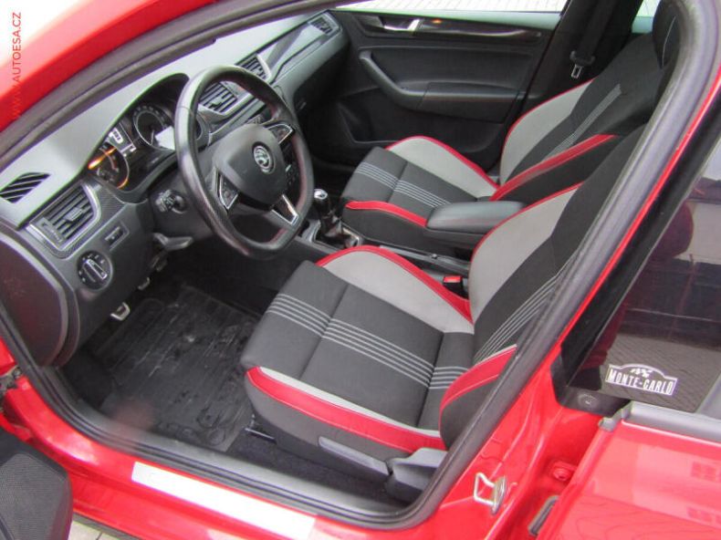 Škoda Rapid - hlavní fotka