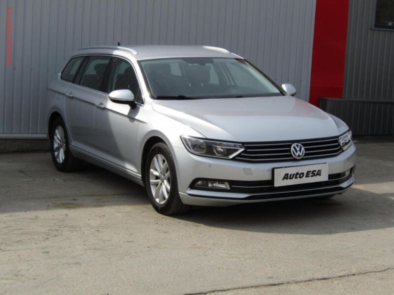 Volkswagen Passat - hlavní fotka inzerátu