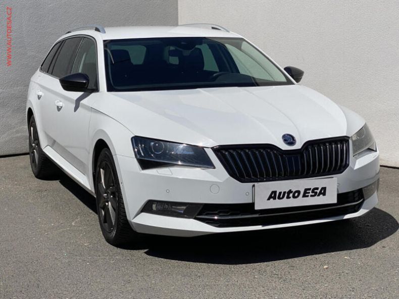 Škoda Superb - hlavní foto