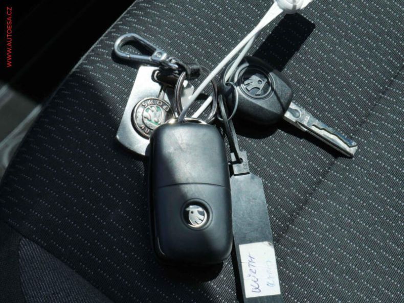 Škoda Rapid - hlavní fotka