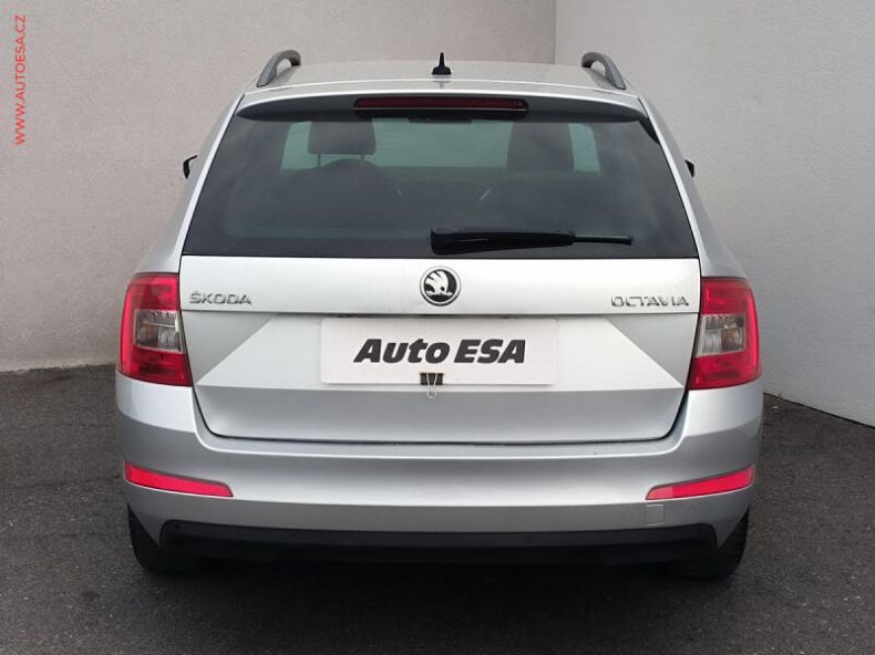 Škoda Octavia - hlavní fotka