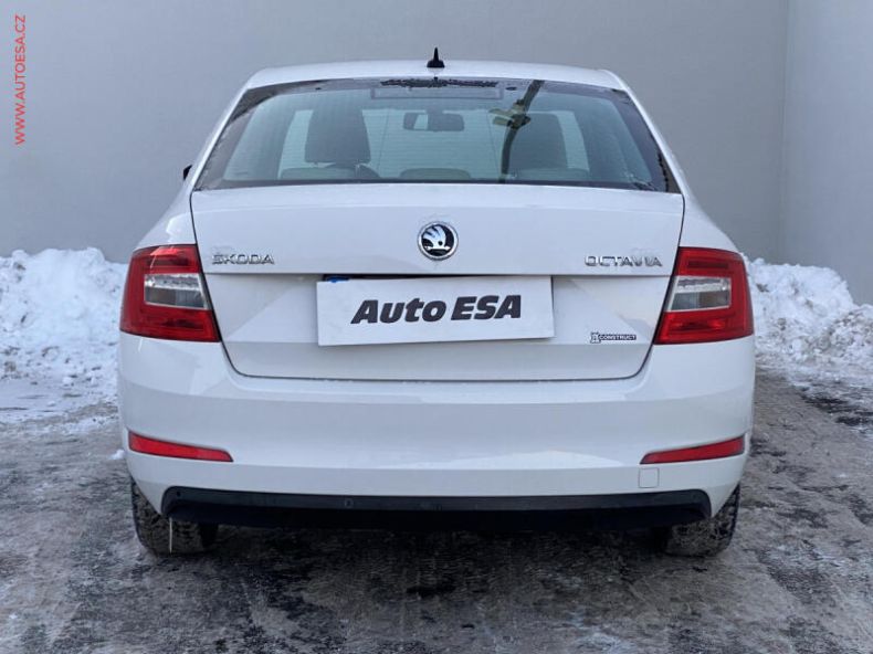 Škoda Octavia - hlavní fotka