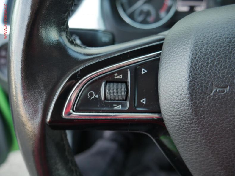 Škoda Rapid - hlavní fotka