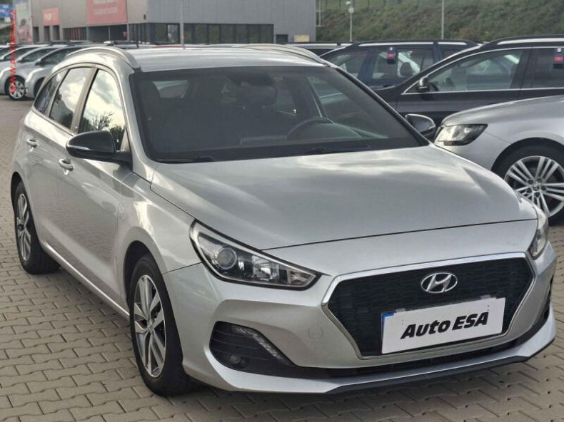 Hyundai i30 - hlavní fotka inzerátu