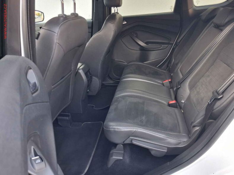Ford Kuga - hlavní fotka