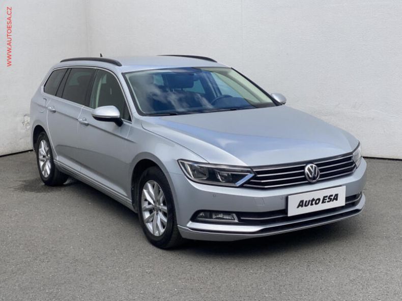 Volkswagen Passat - hlavní foto
