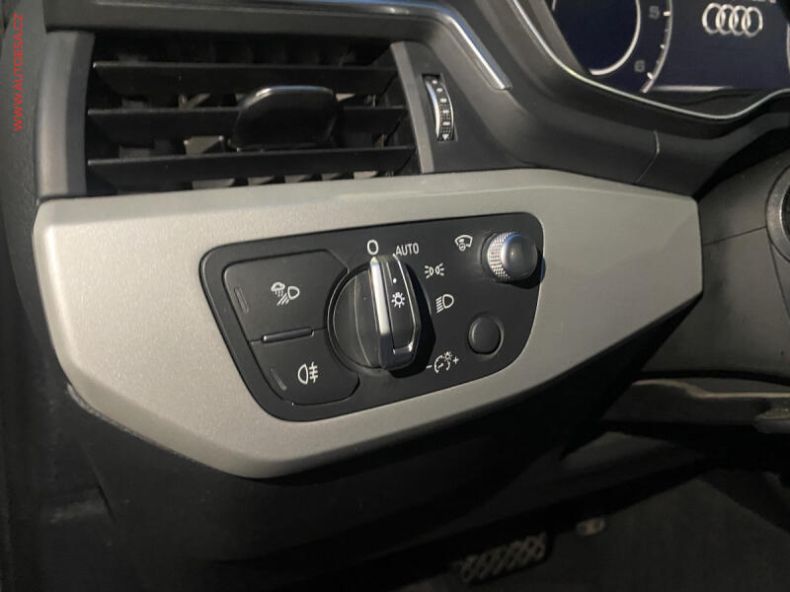 Audi A4 - hlavní fotka