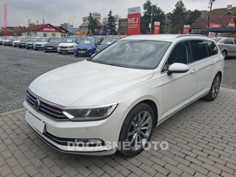 Volkswagen Passat - hlavní fotka inzerátu