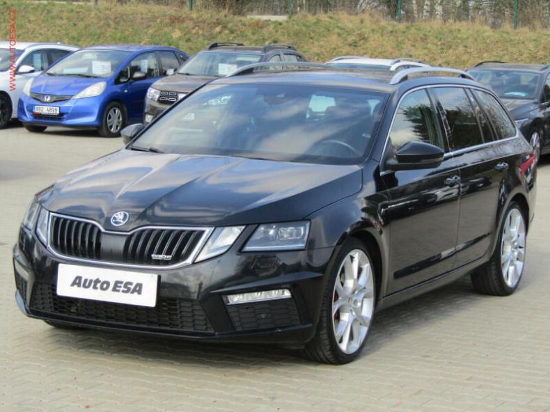 Škoda Octavia - hlavní fotka